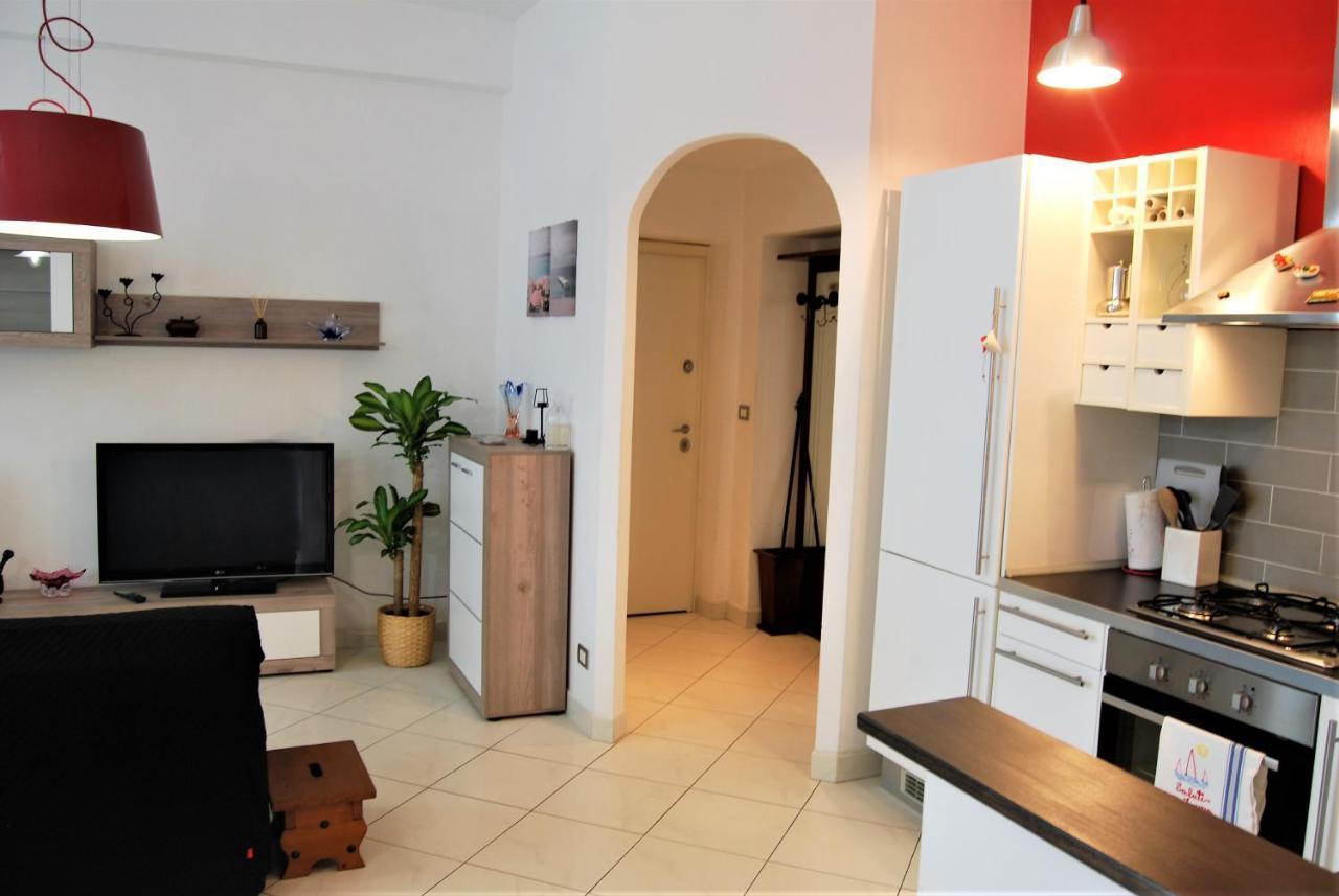 Costa Del Molo - Casa E Lavoro Apartment Vado Ligure Exterior foto